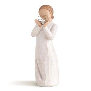 Willow Tree Lots of Love Figurine 27440 Ever Close to My Heart NEW